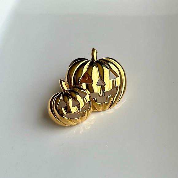 Avon Jewelry Vintage Avon Halloween Pumpkin Brooch Poshmark